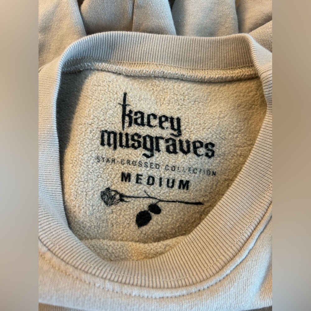Kacey Musgraves star crossed sweat suit - Picture 6 of 8